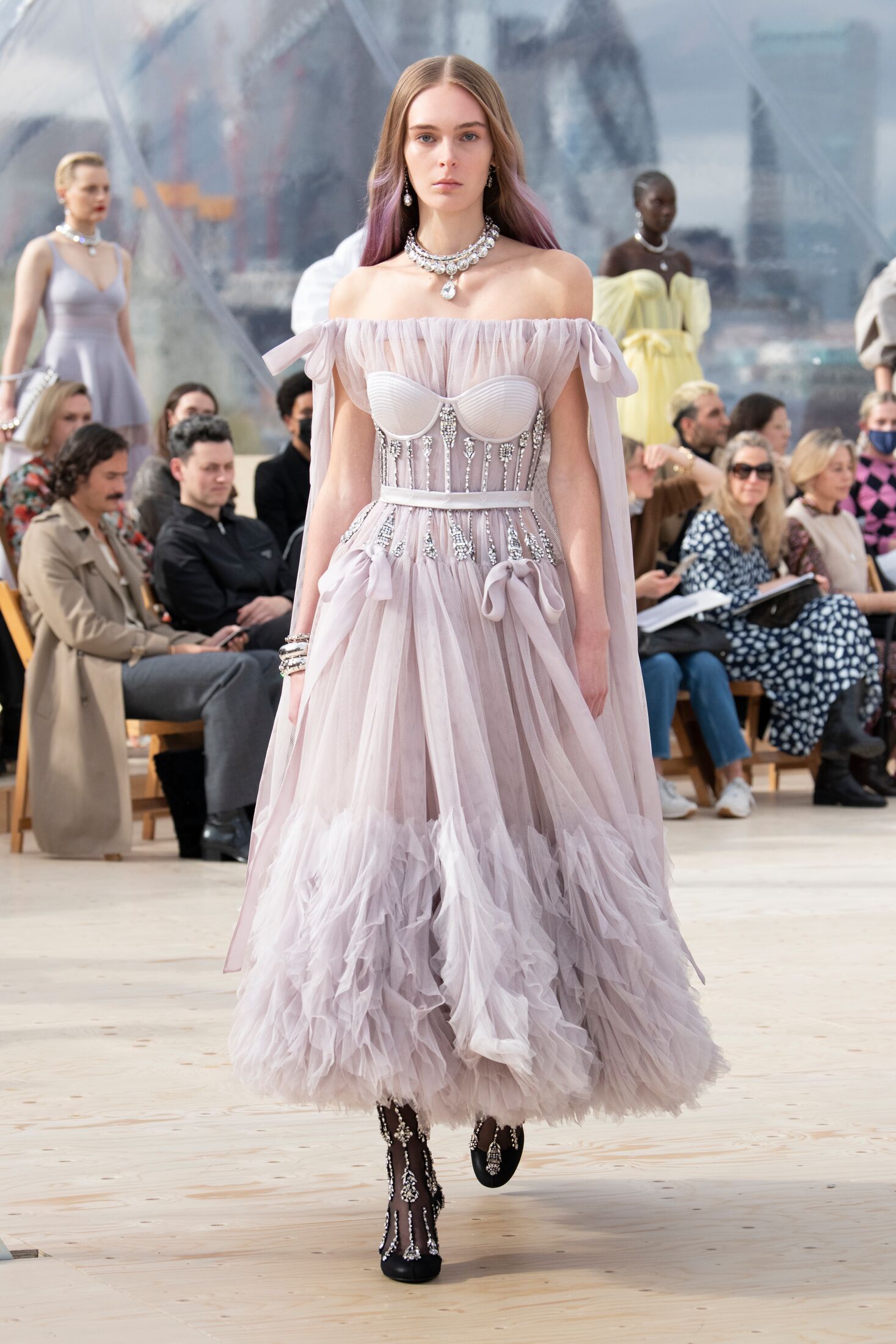 Alexander McQueen（亚历山大麦昆）