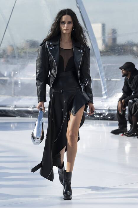 Alexander McQueen（亚历山大麦昆）