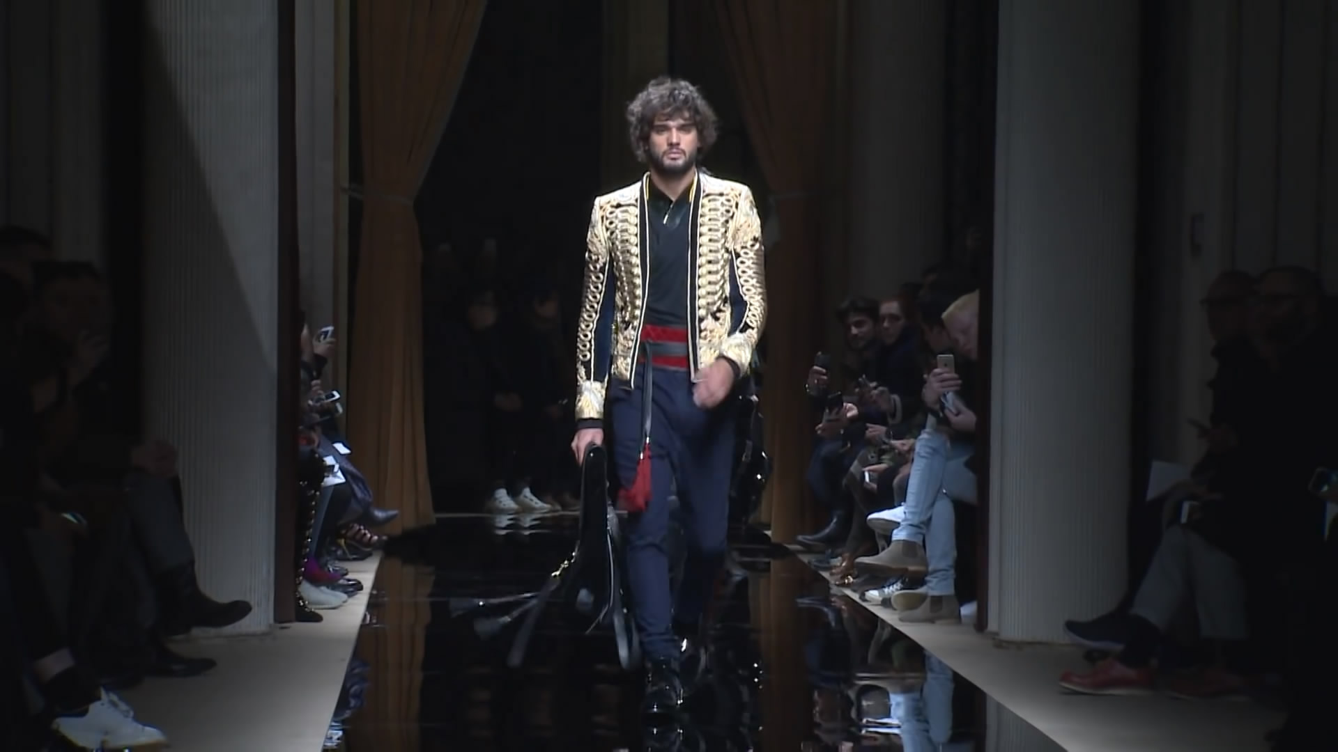 Balmain（巴尔曼）