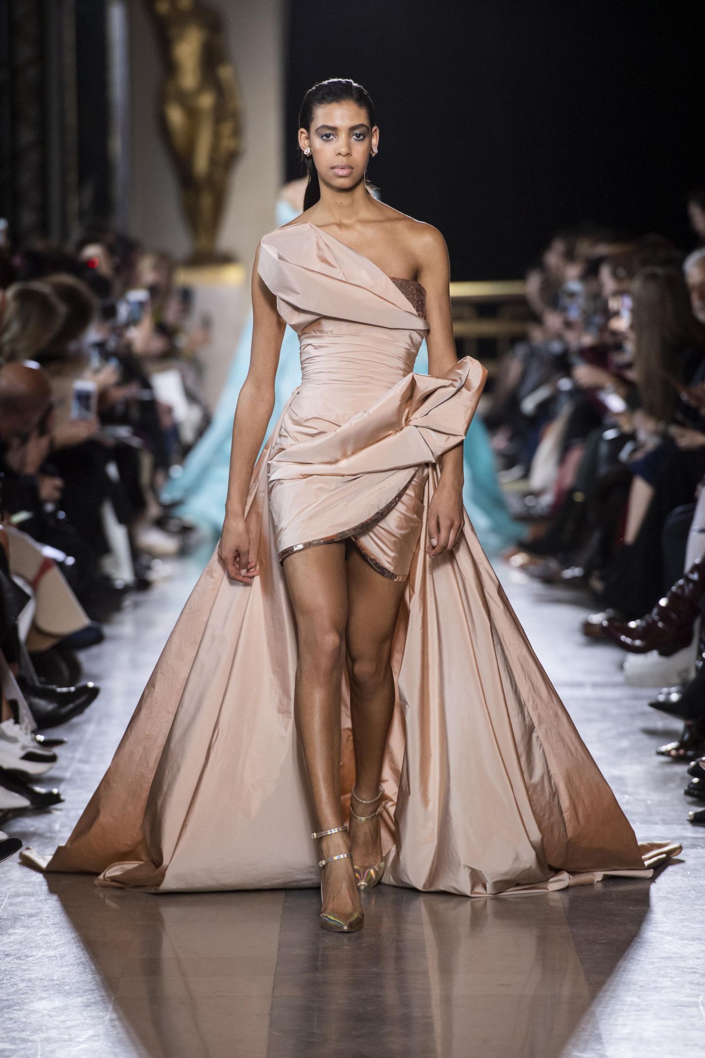 Elie Saab（艾莉·萨博）