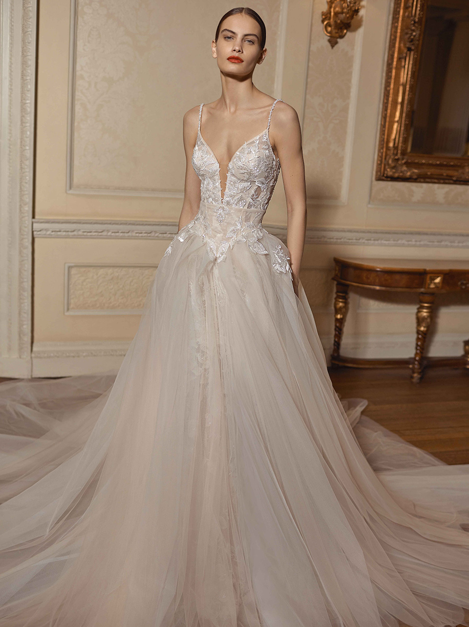 Galia Lahav,嘉丽兰赫