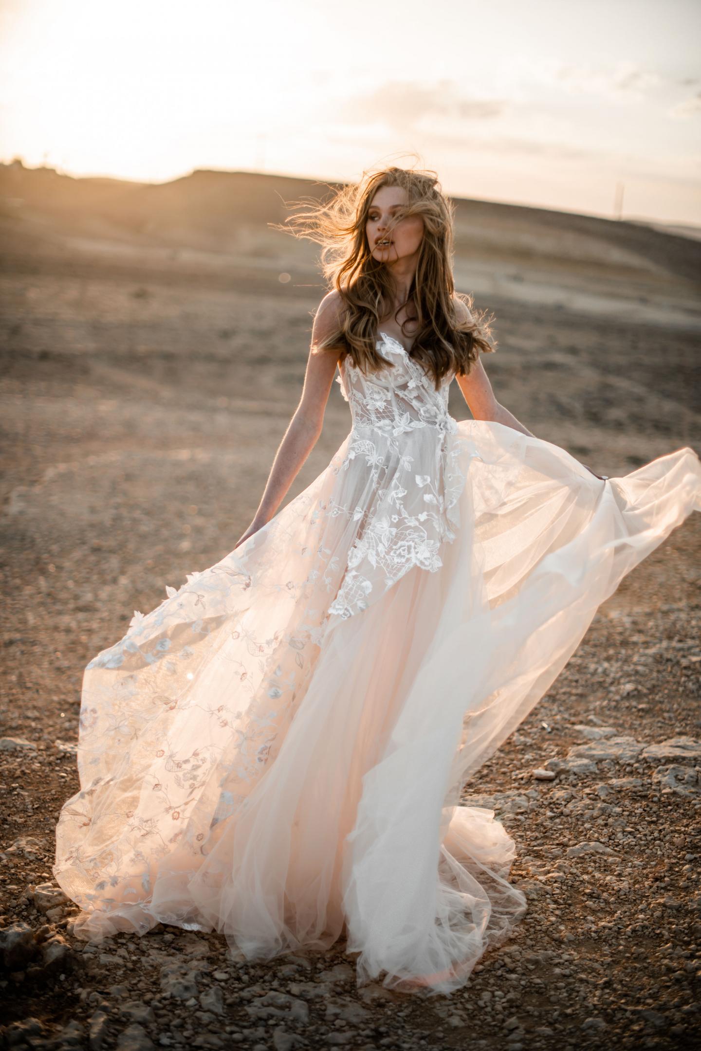 Galia Lahav,嘉丽兰赫