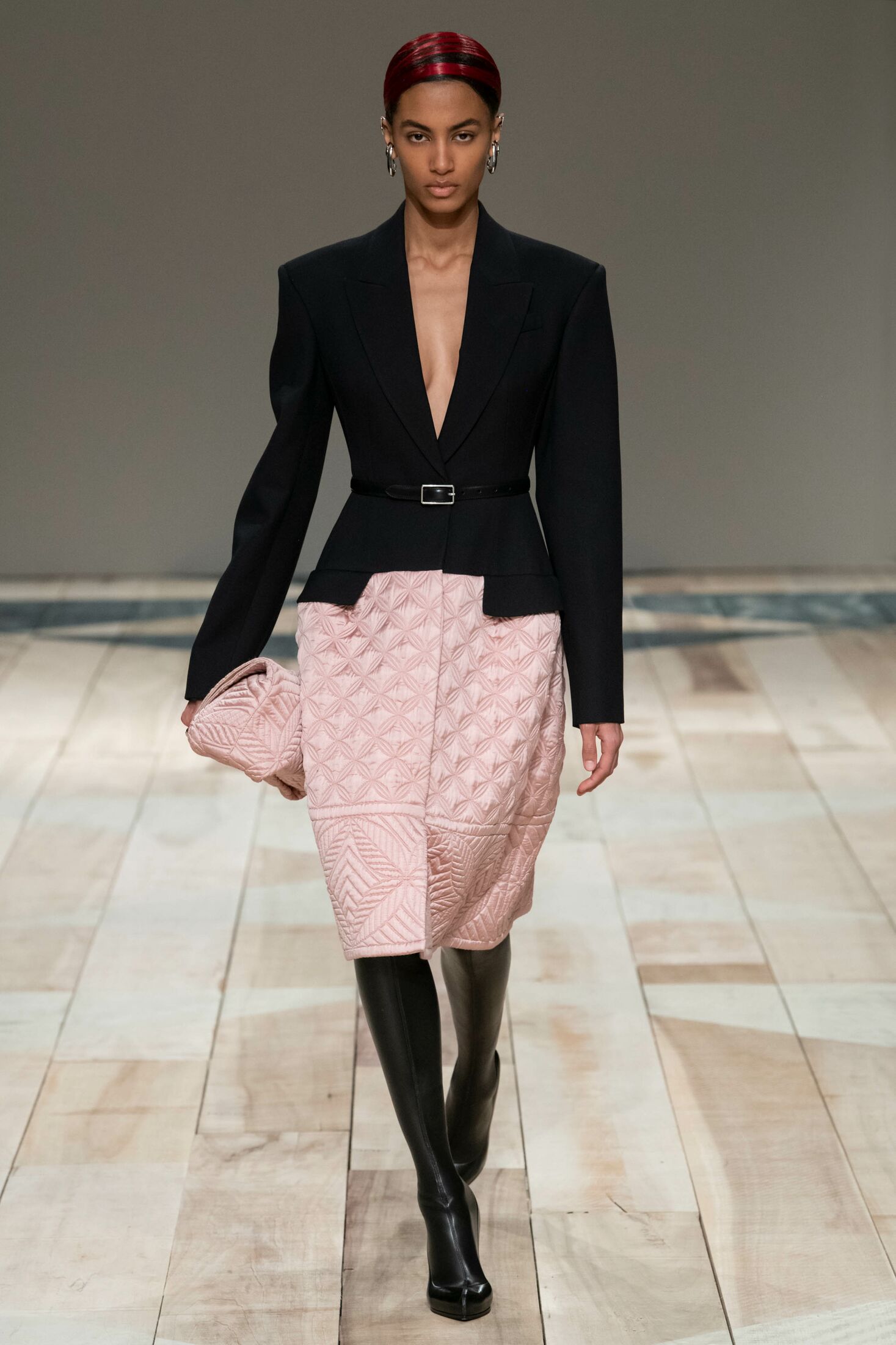 Alexander McQueen（亚历山大麦昆）