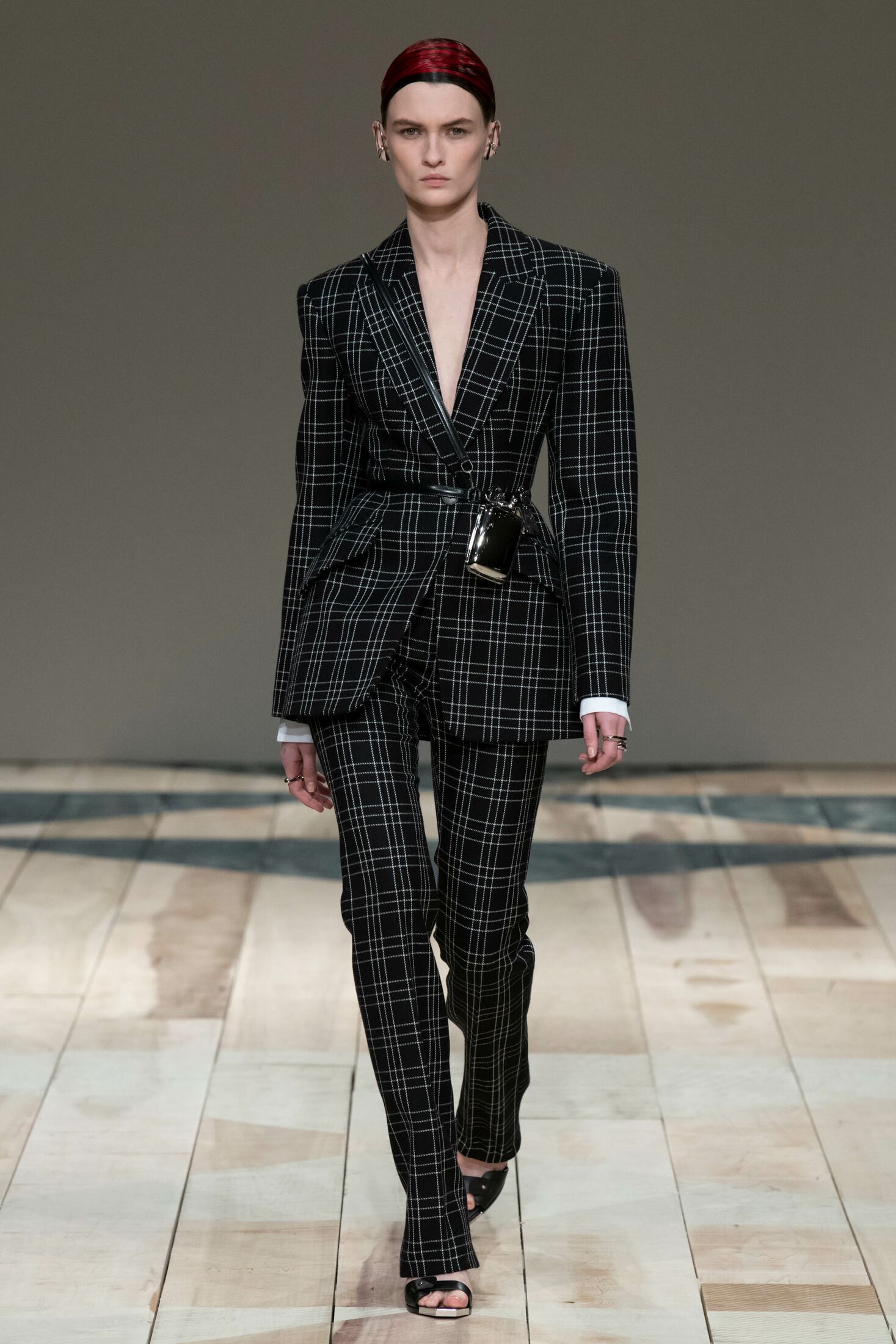 Alexander McQueen（亚历山大麦昆）