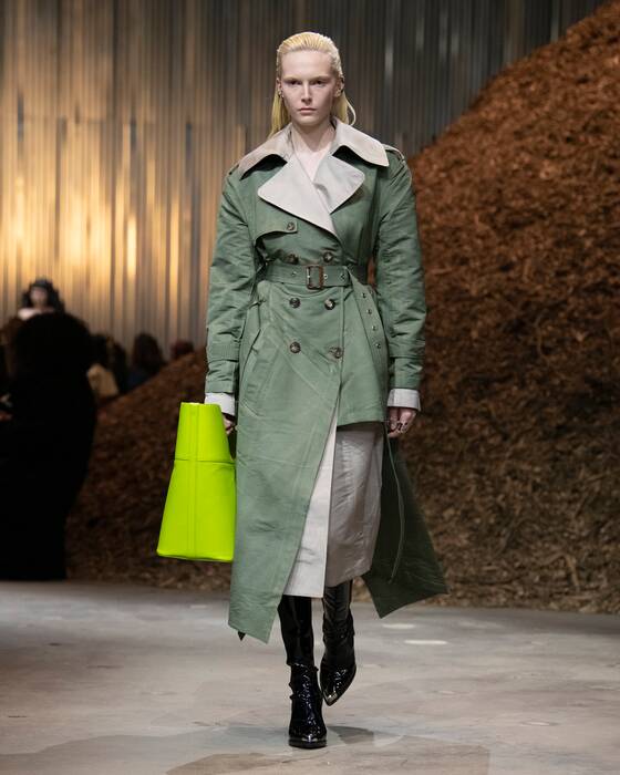 Alexander McQueen（亚历山大麦昆）