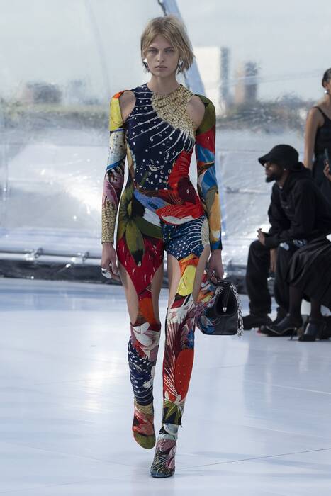 Alexander McQueen（亚历山大麦昆）