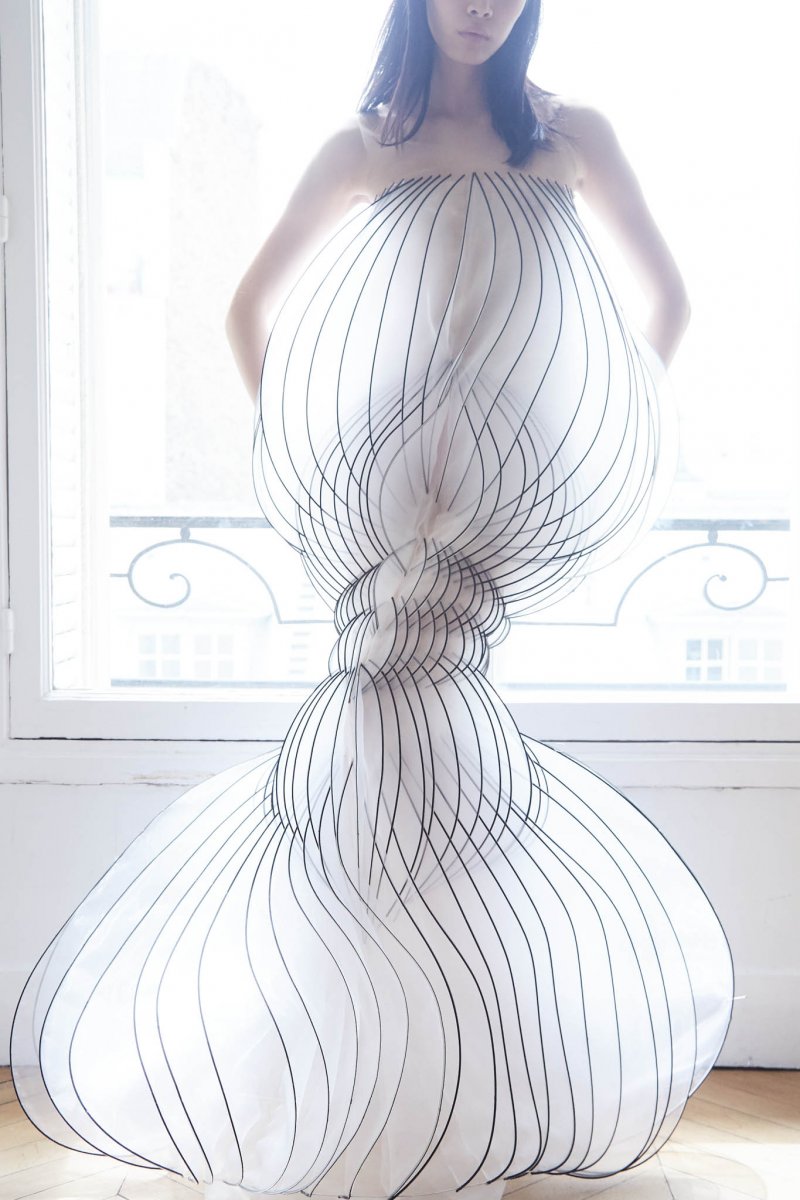 Iris van Herpen 艾里斯·范·荷本
