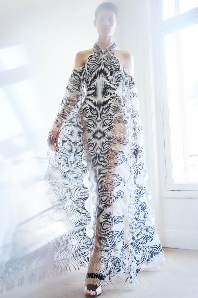 Iris van Herpen 艾里斯·范·荷本