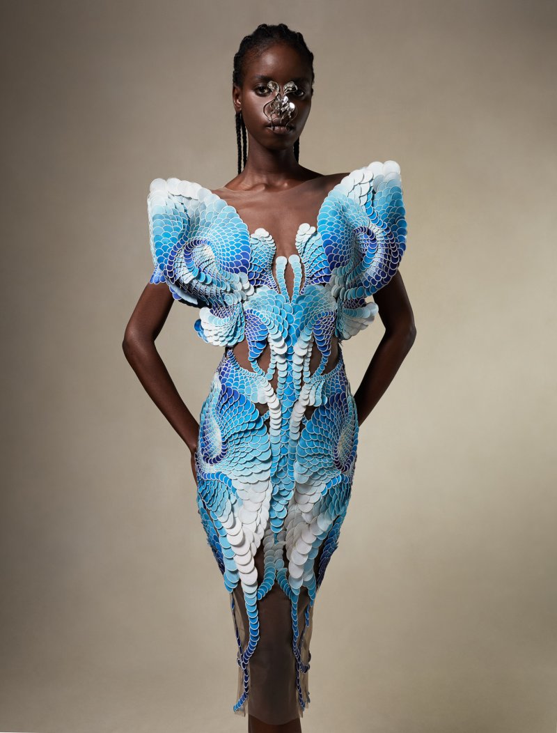 Iris van Herpen 艾里斯·范·荷本