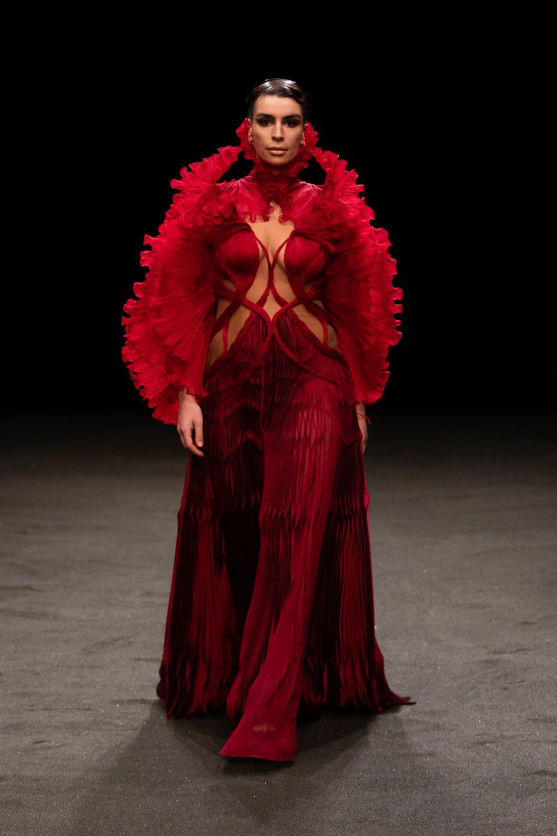 Iris van Herpen 艾里斯·范·荷本