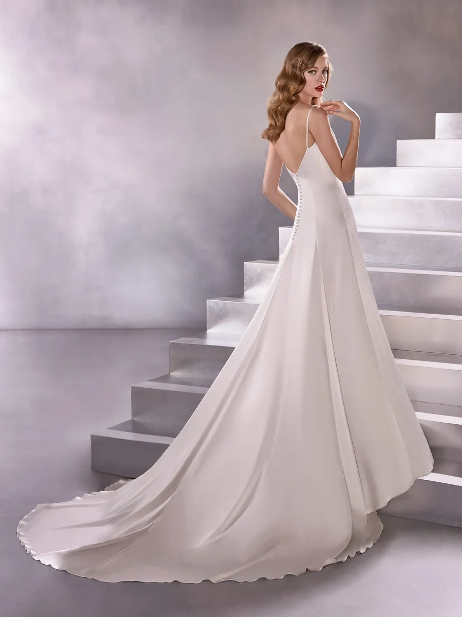 Pronovias