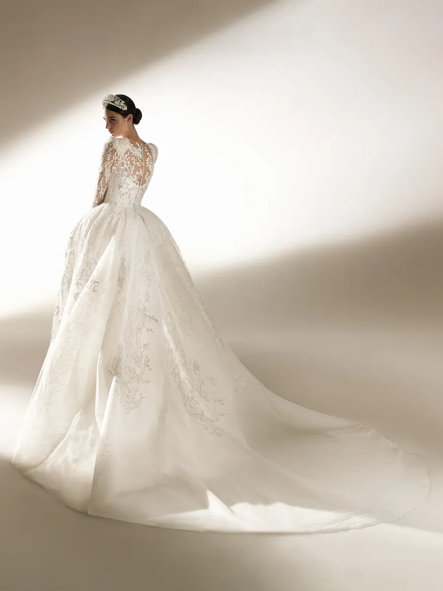 Pronovias