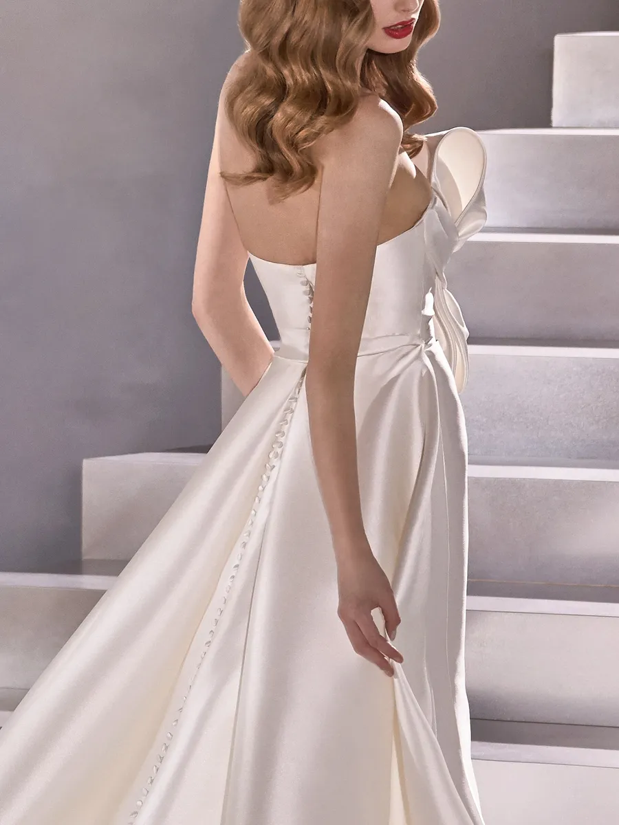 Pronovias