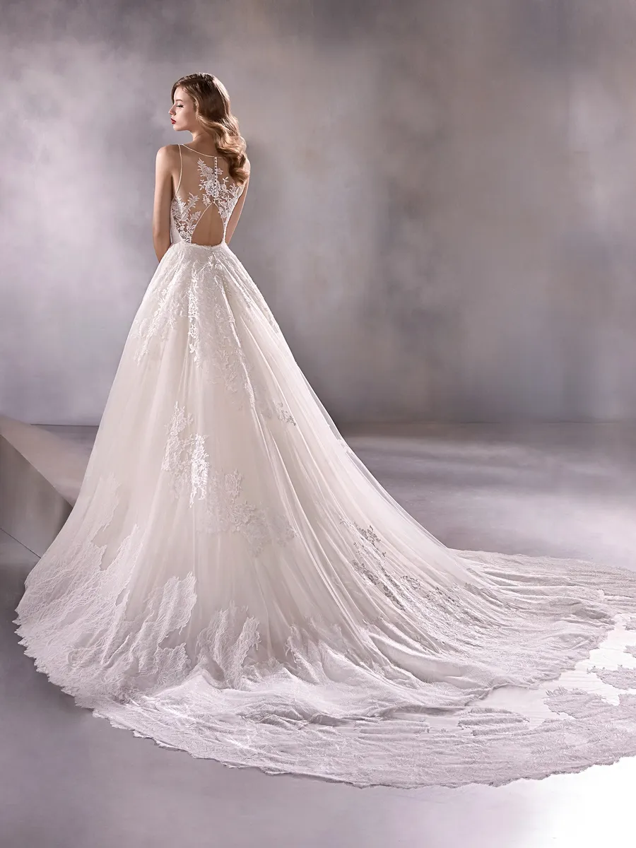 Pronovias