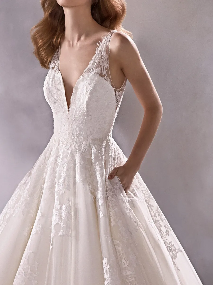Pronovias