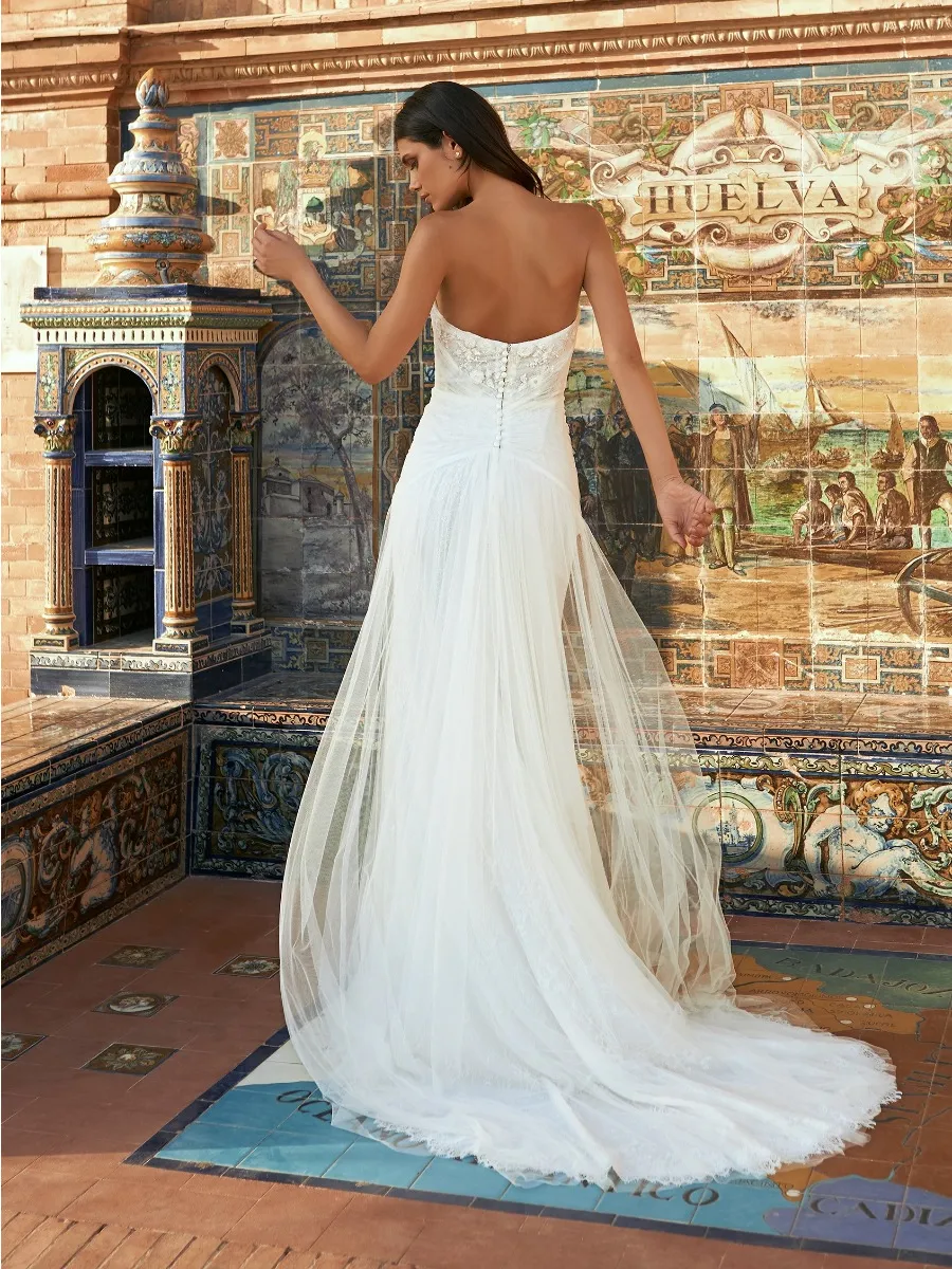 Pronovias