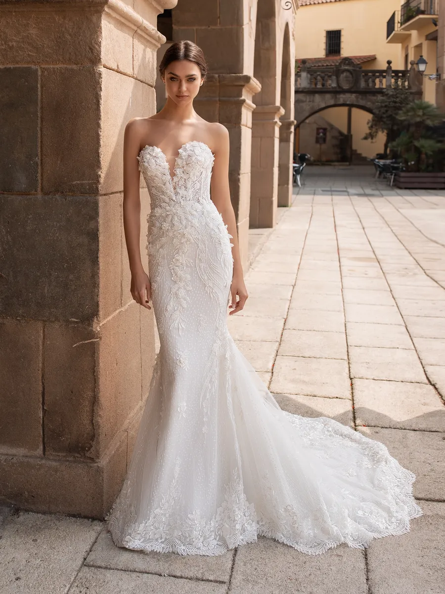 Pronovias