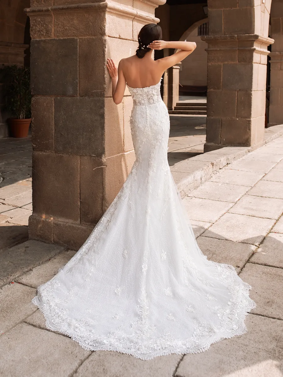Pronovias