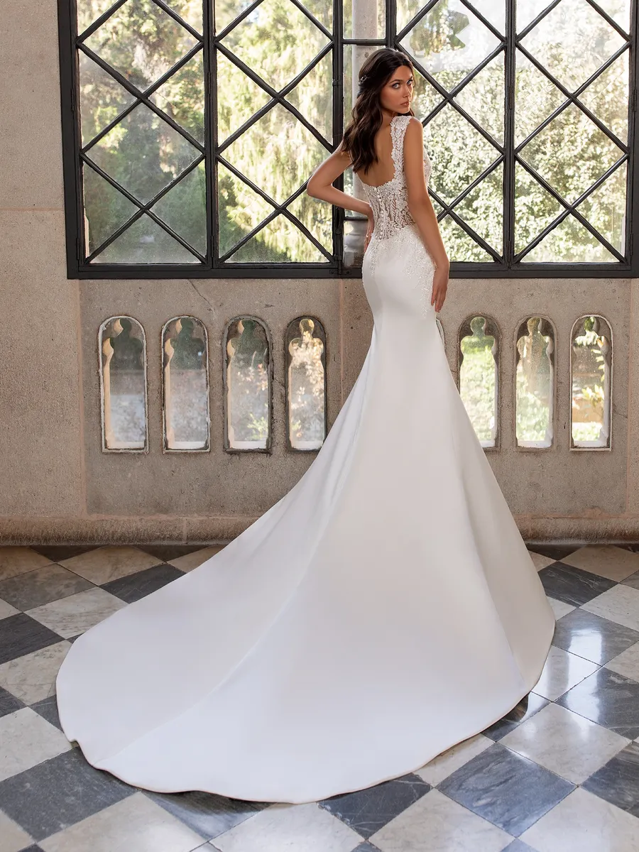 Pronovias