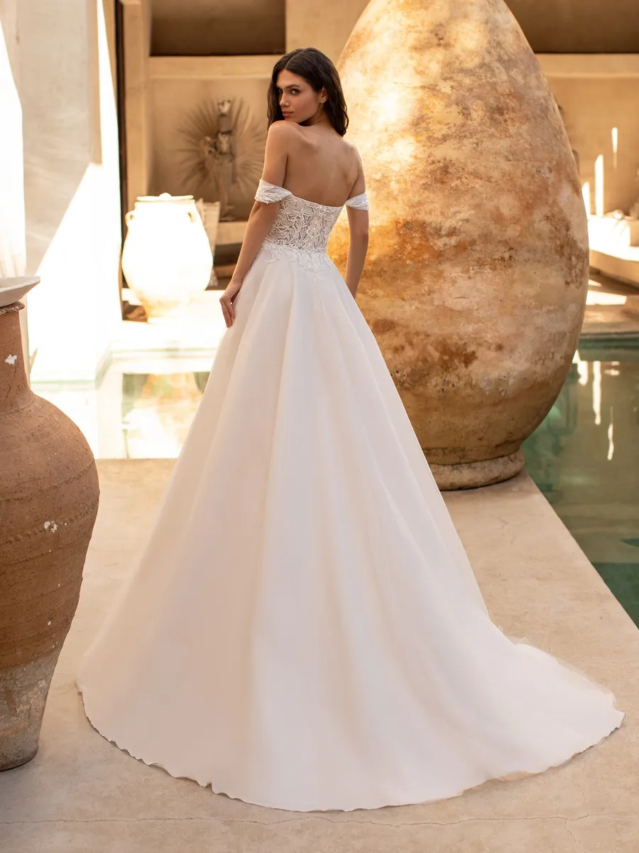 Pronovias