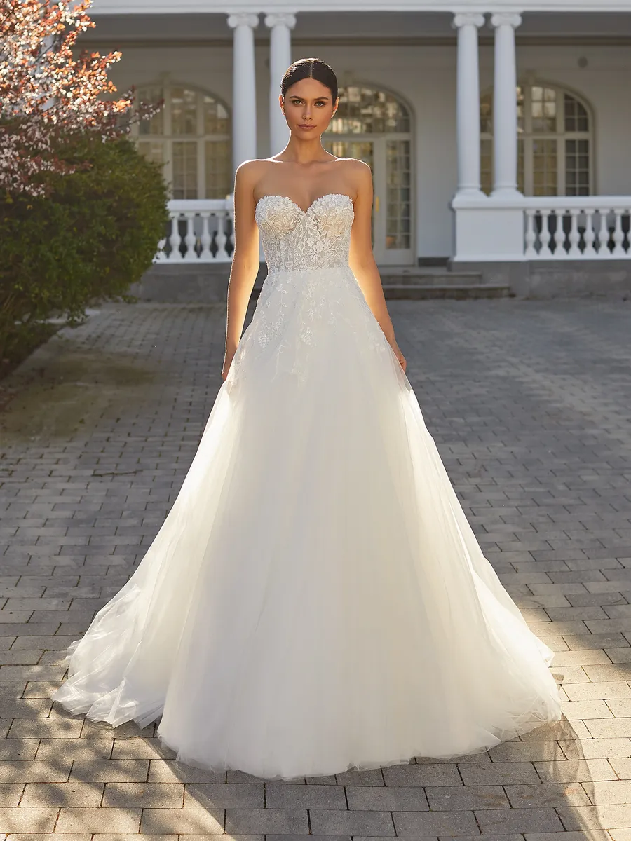 Pronovias
