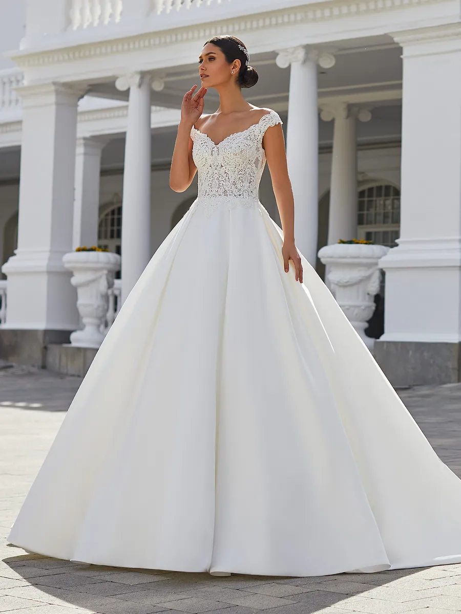 Pronovias