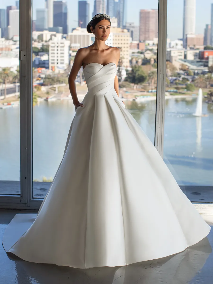 Pronovias