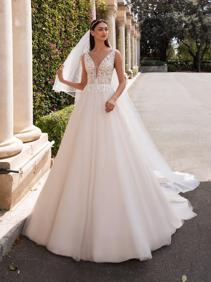 Pronovias
