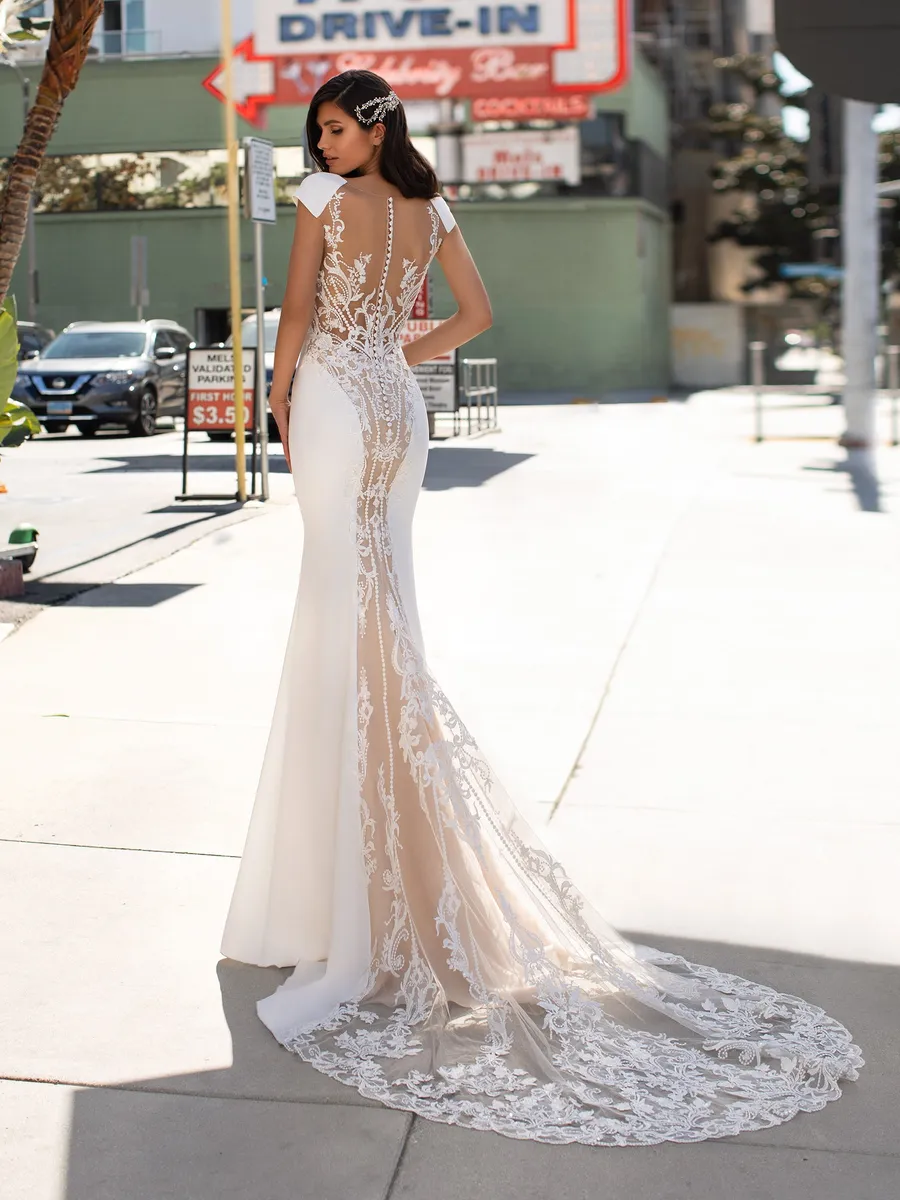 Pronovias