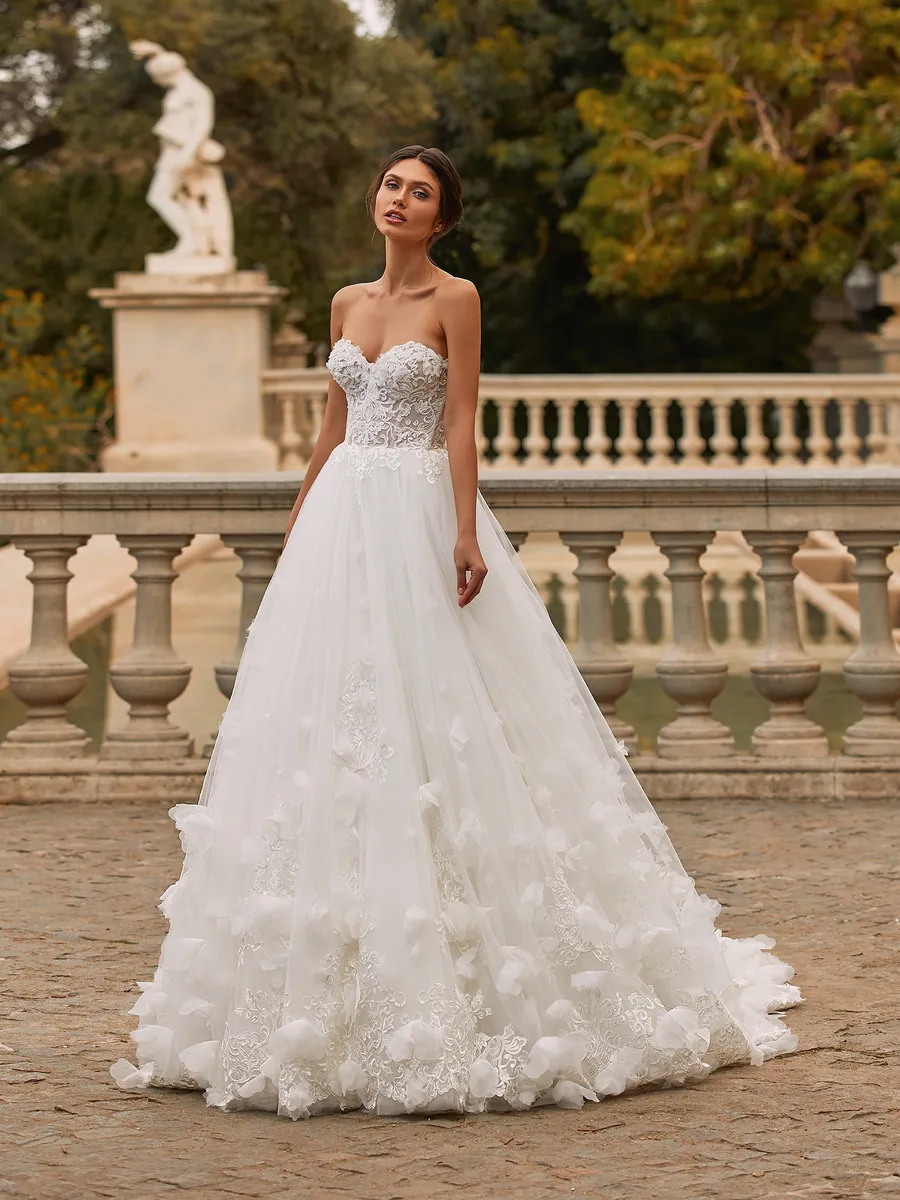 Pronovias