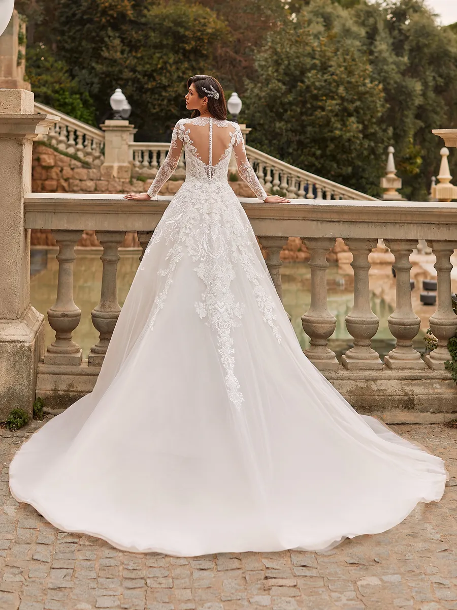 Pronovias